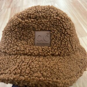 Fuzzy Sherpa Brown Bucket Hat Brand New